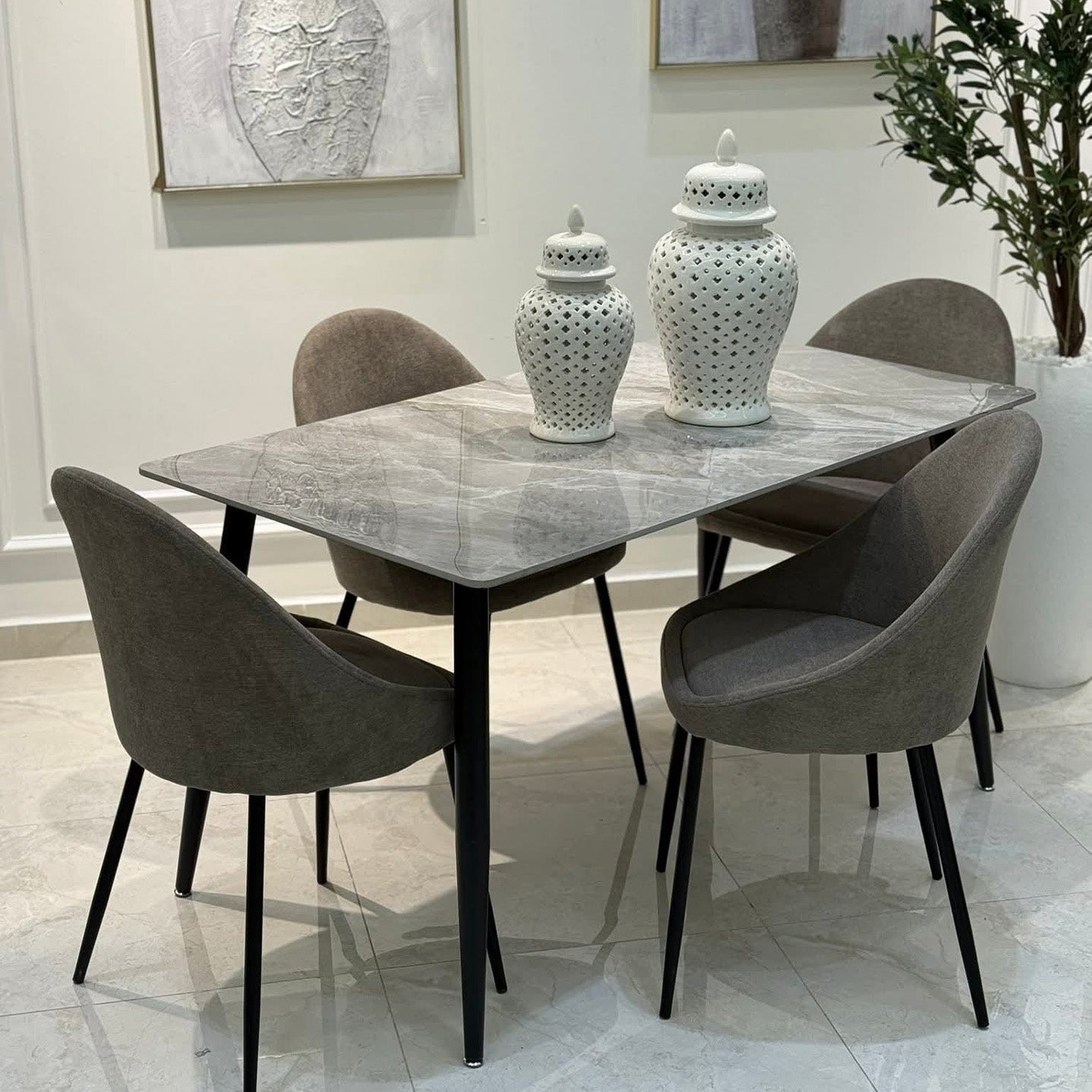 طاولة وجه رخام مع 4 كراسي 132*72 سم Florida