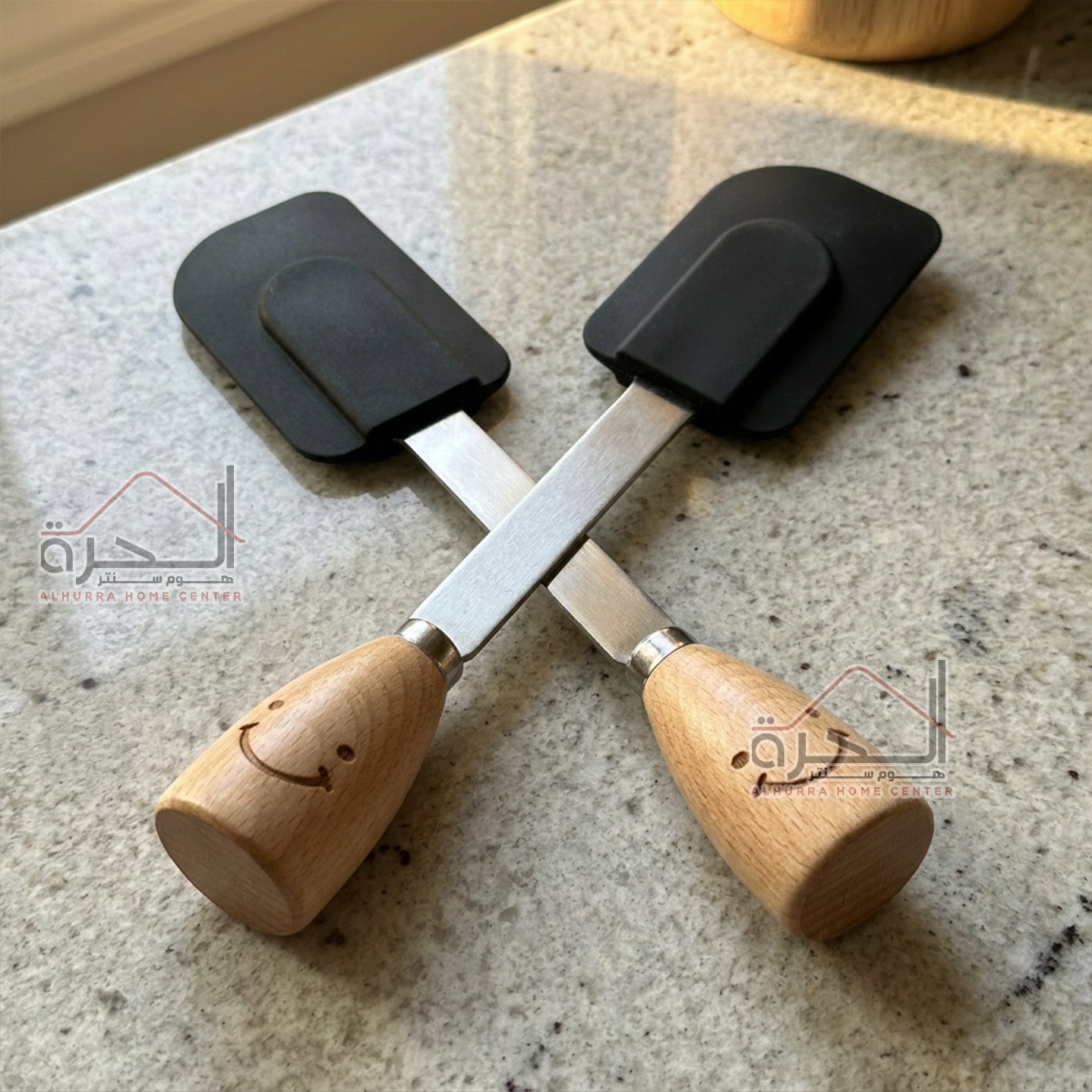قحاطة مع يد خشب Spatula