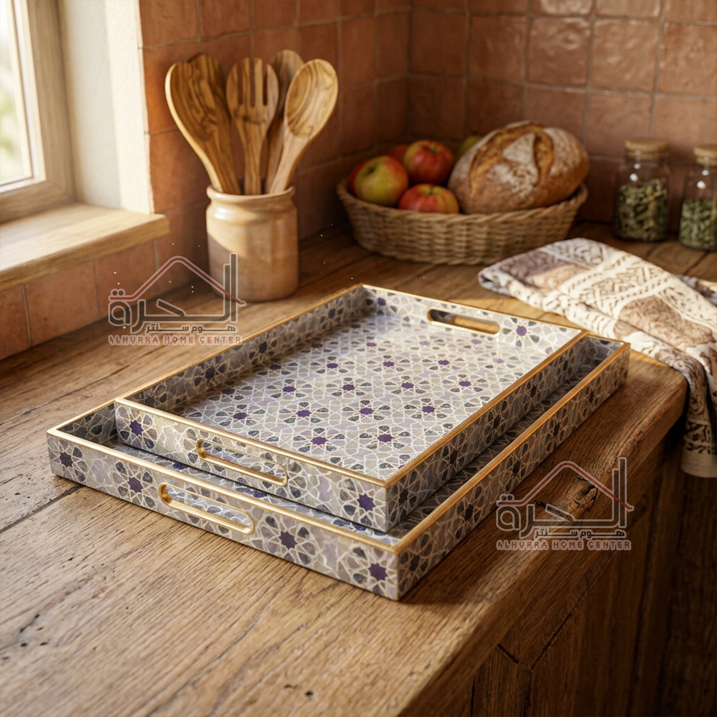 طقم صواني ضيافة قطعتين ملون