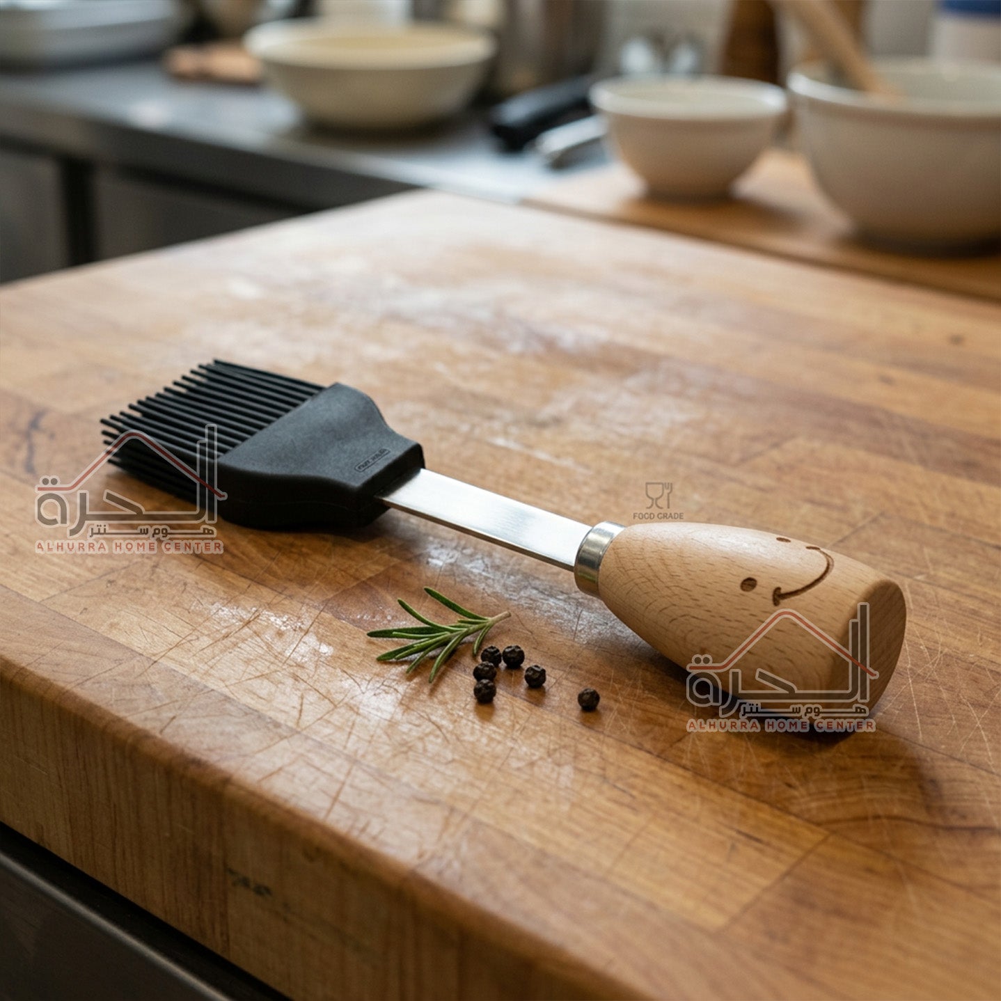فرشاة مع يد خشب Brush