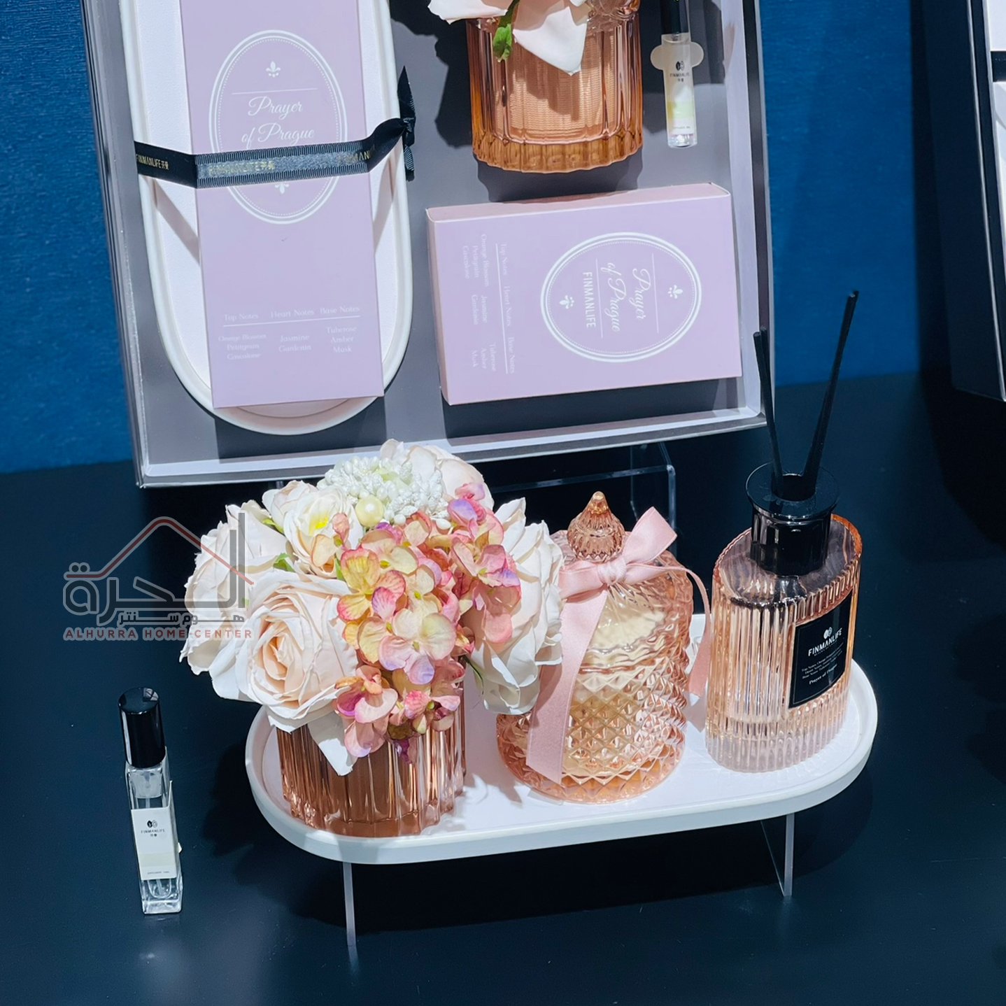 طقم 4 قطع شمع مع عطر و ورد مع صحن فاخر
